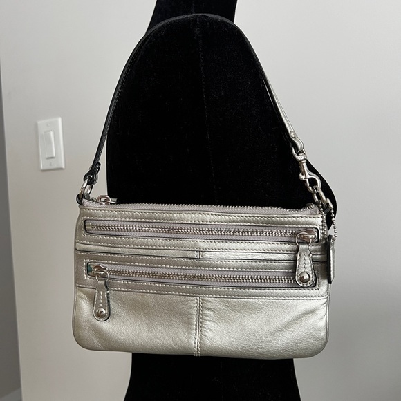 Coach Silver Leather Shoulder Bag - Picture 9 of 11